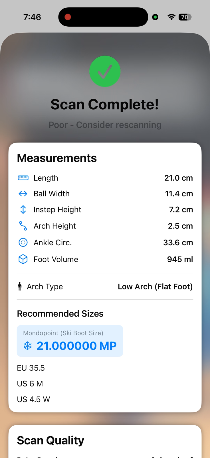 Scan results screen: measurements, arch type, and recommended ski boot sizes in Mondopoint, EU, and US